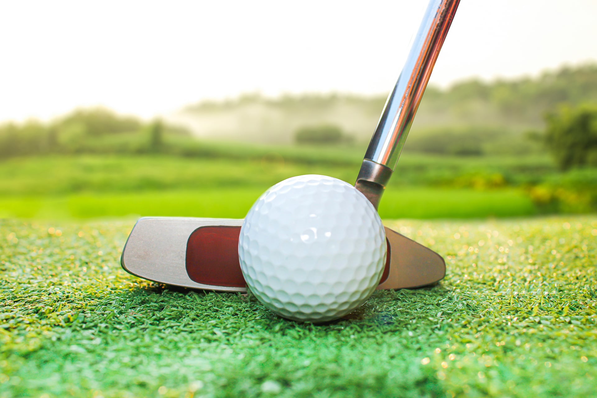 A,putter,is,a,golf,club,used,on,the,putting